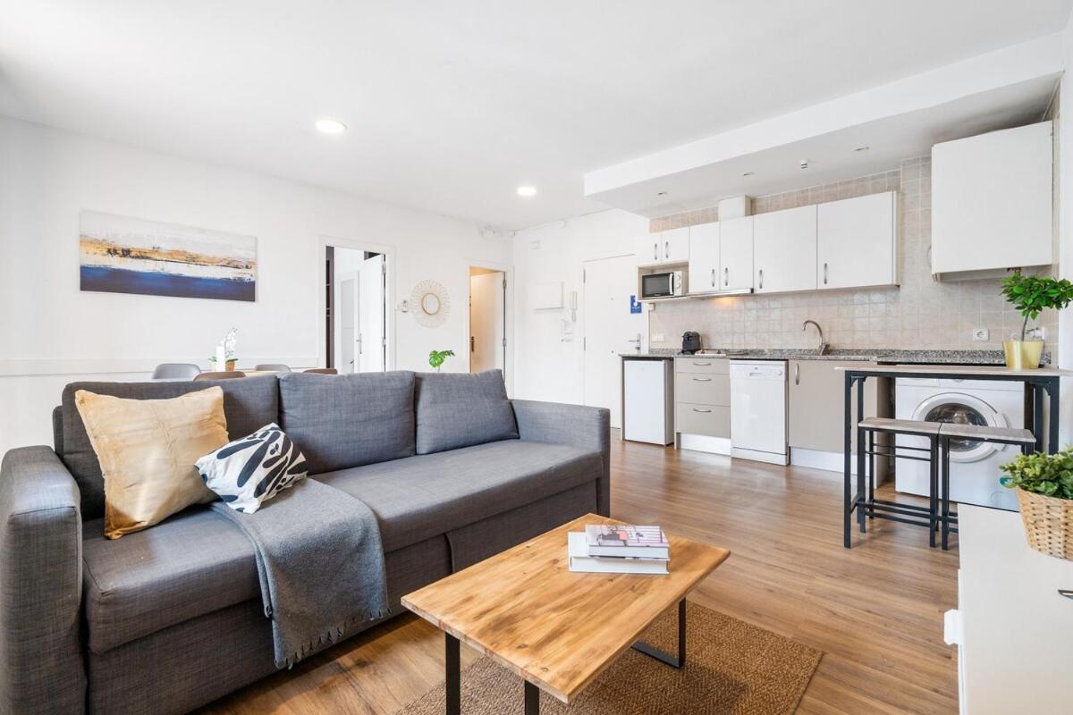 Lodging Apartments Liceu G1 巴塞罗那 外观 照片